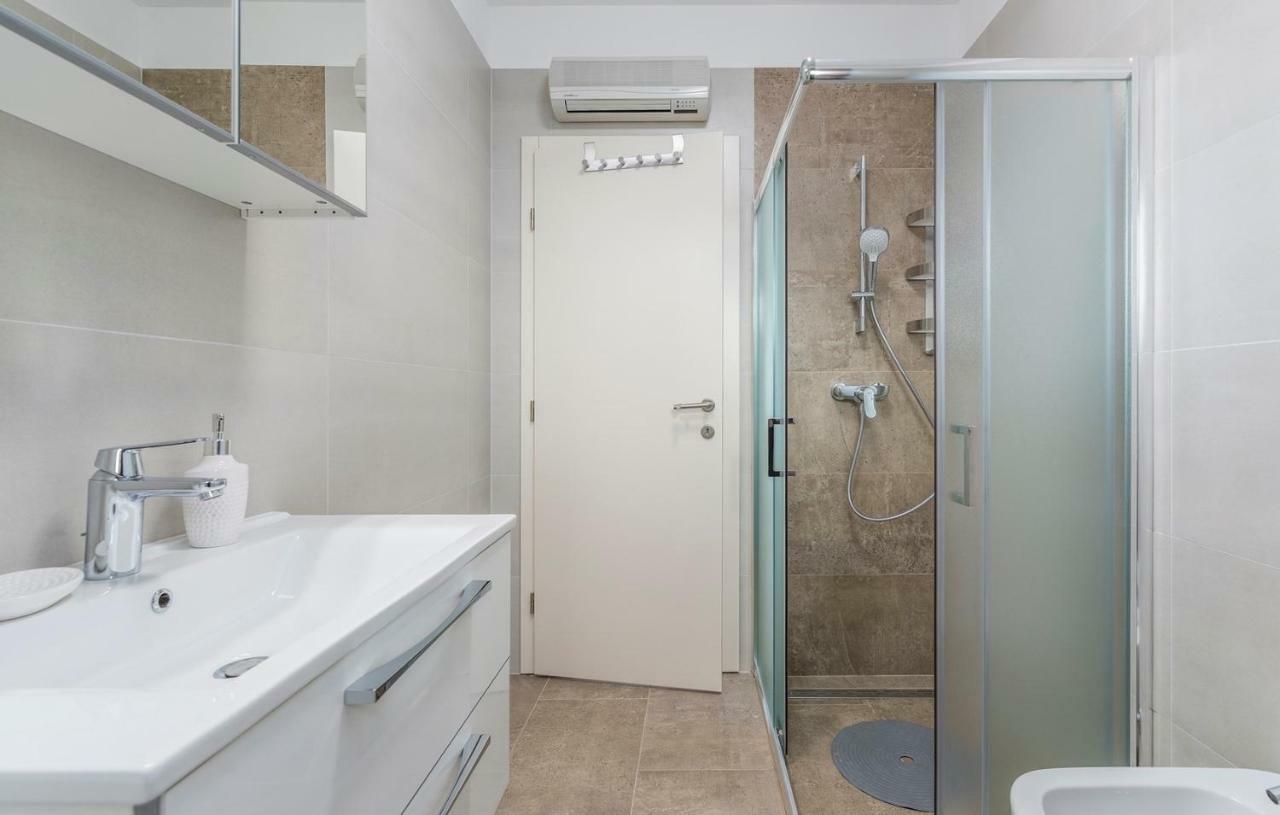 Apartments Hana In Funtana Kültér fotó