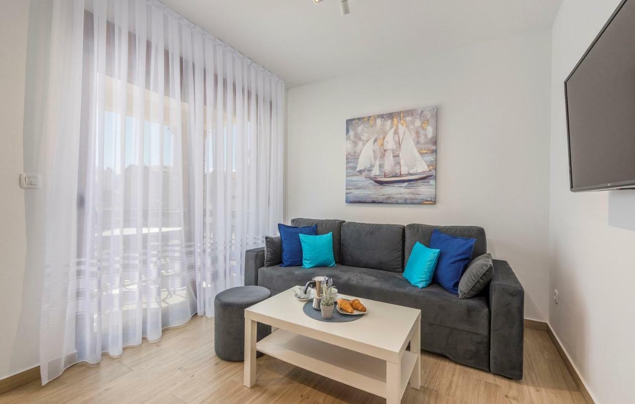 Apartments Hana In Funtana Kültér fotó