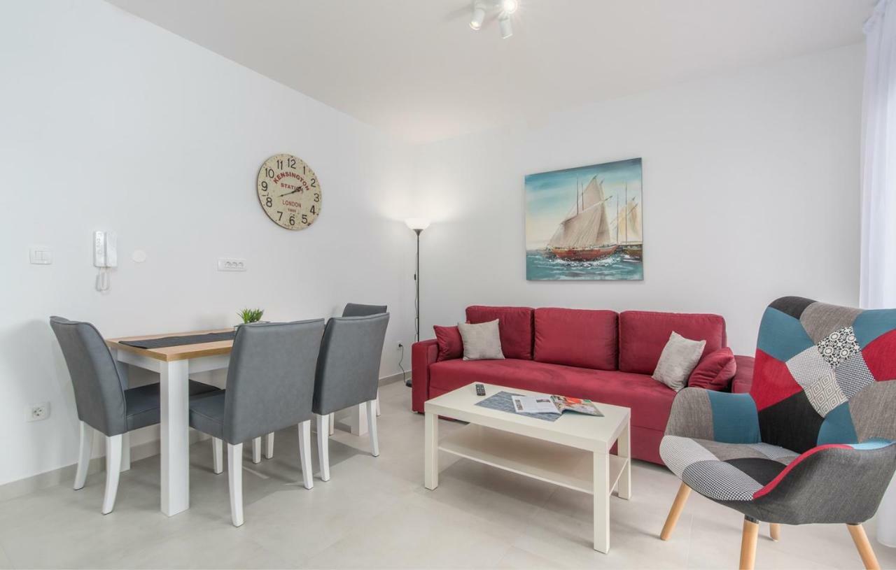 Apartments Hana In Funtana Kültér fotó